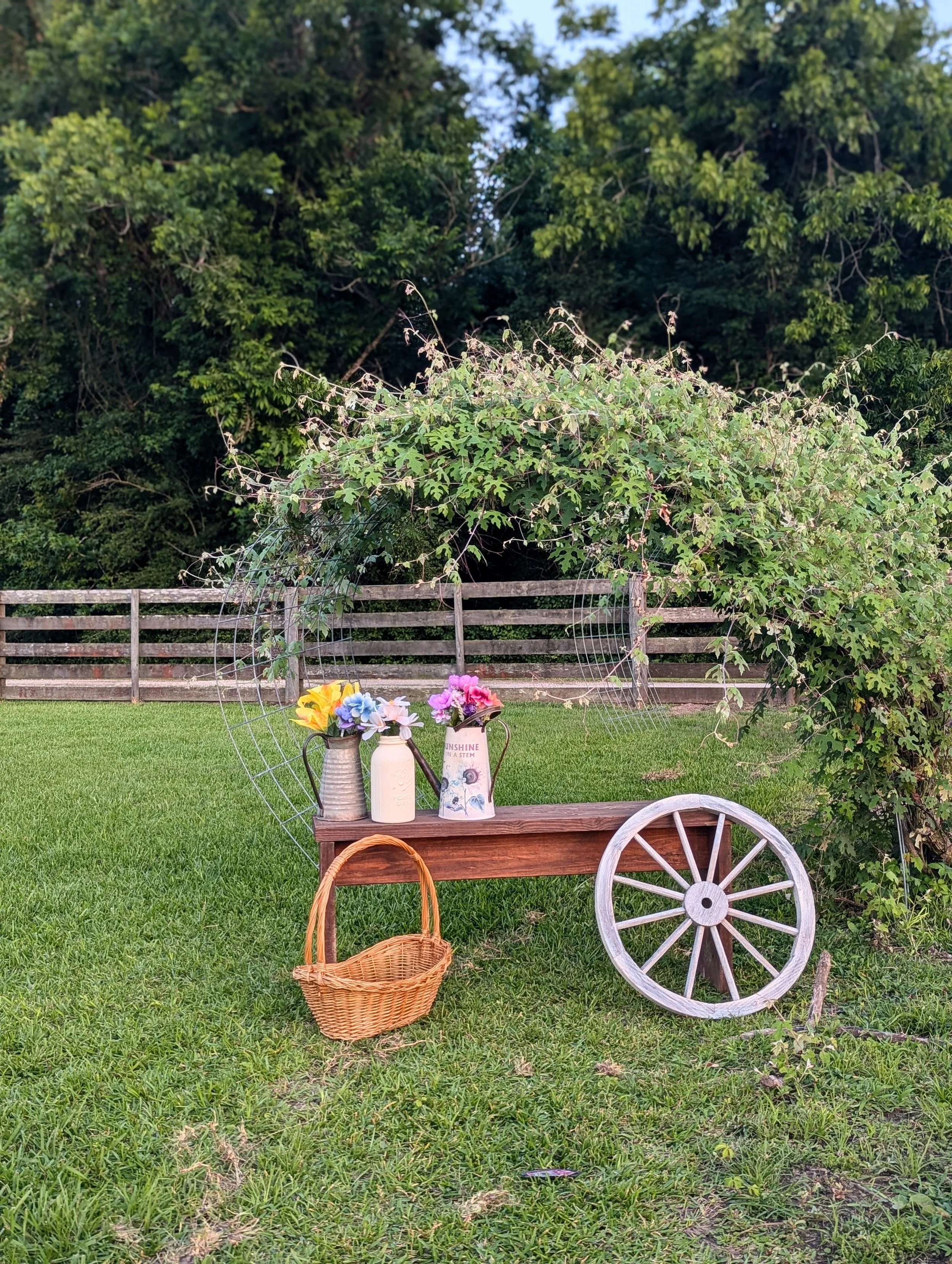 Rustic props available at Sandy Patch Ranch 2